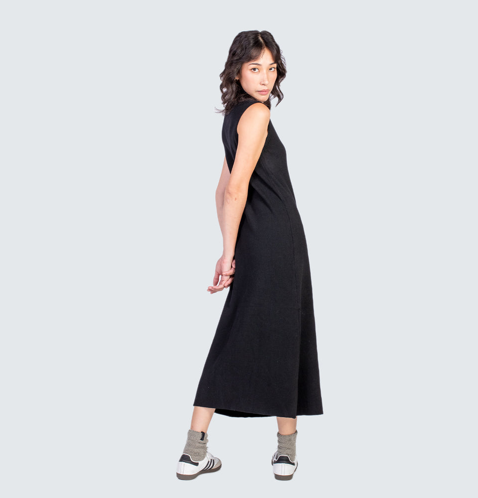 Avery Knitted Maxi Dress Black