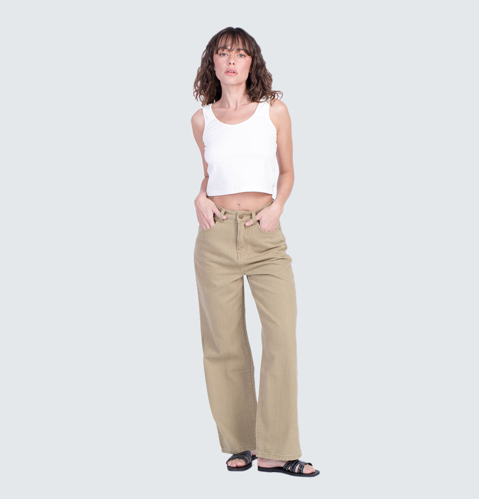 Shiloh Straight Leg Jeans in Khaki