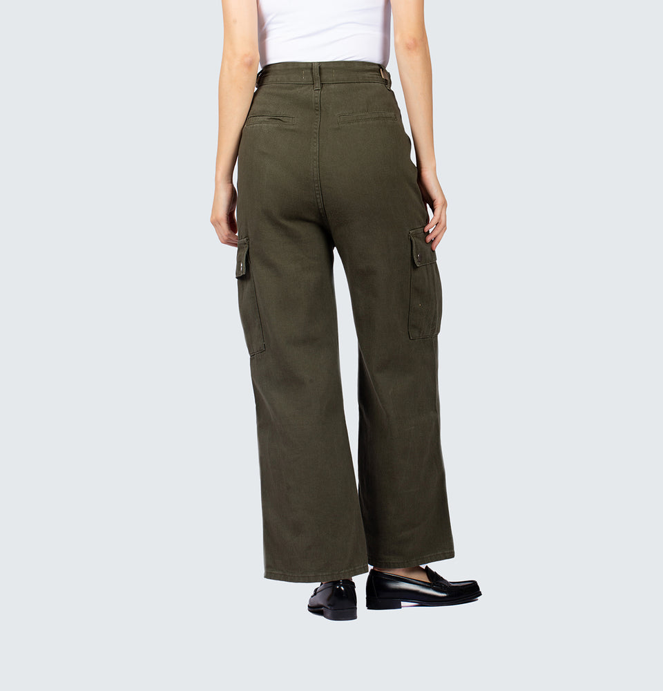 Ada Cargo Jeans