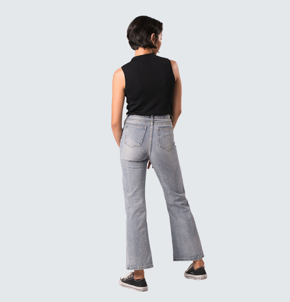 Bea Flare Jeans - Mantou Clothing