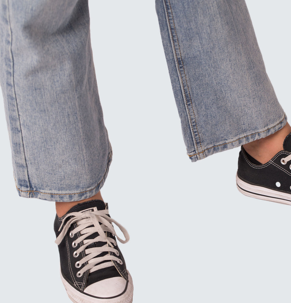 Bea Flare Jeans - Mantou Clothing