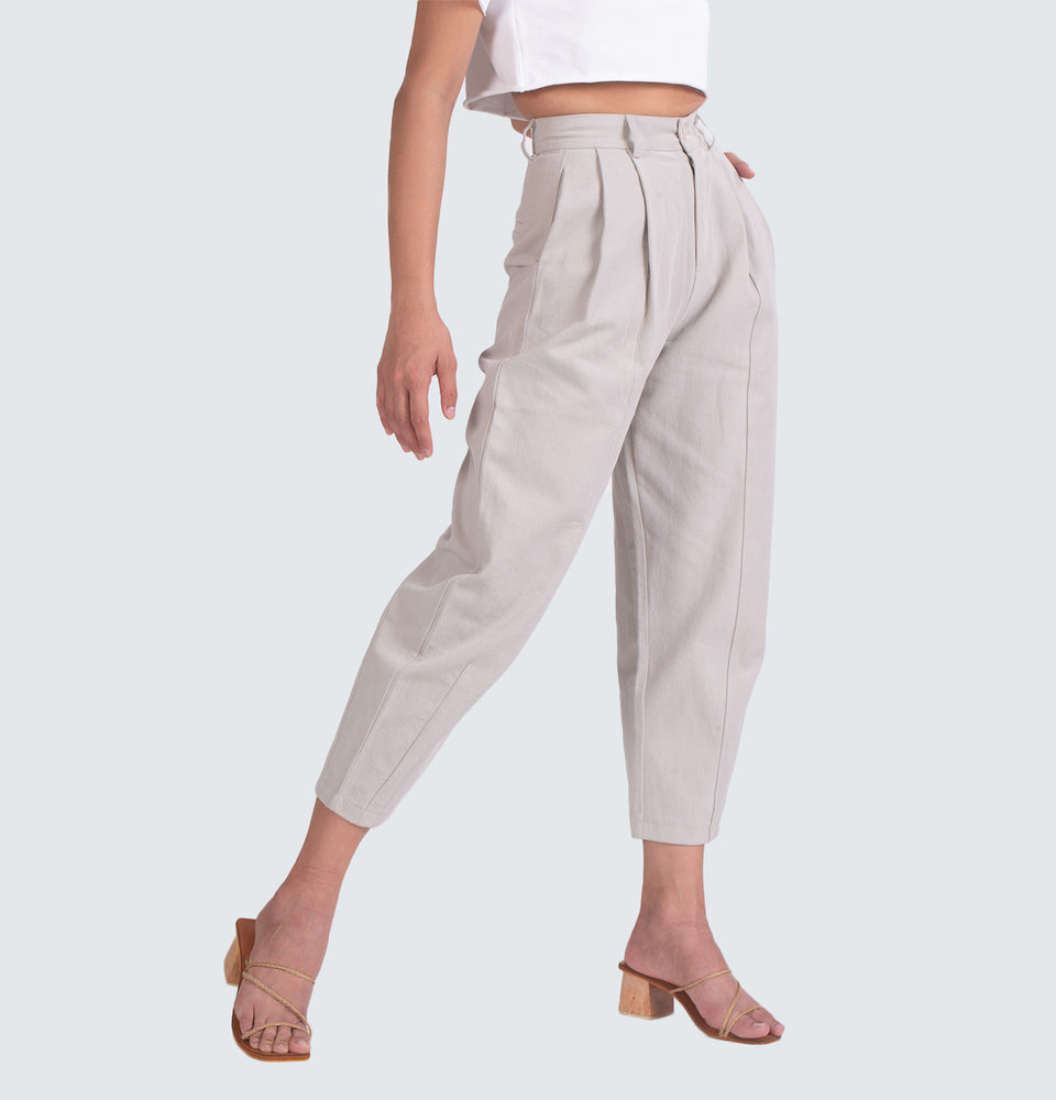 Pleated Highwaisted Trousers
