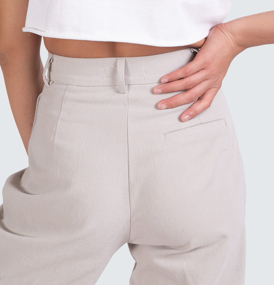 Pleated Highwaisted Trousers