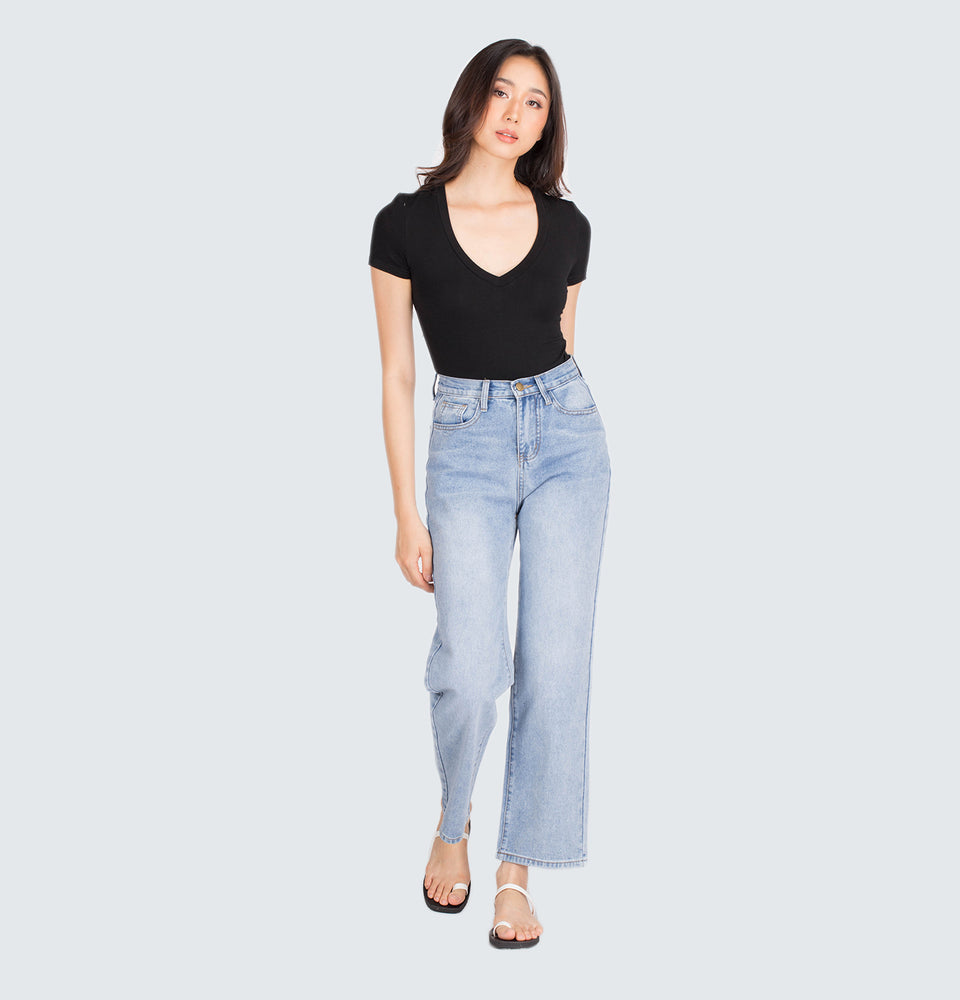 Ally High-Rise Relaxed Fit Straight-Leg Jeans