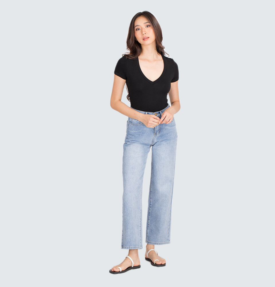 Ally High-Rise Relaxed Fit Straight-Leg Jeans
