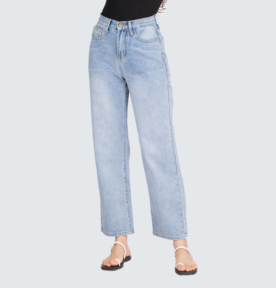 Ally High-Rise Relaxed Fit Straight-Leg Jeans