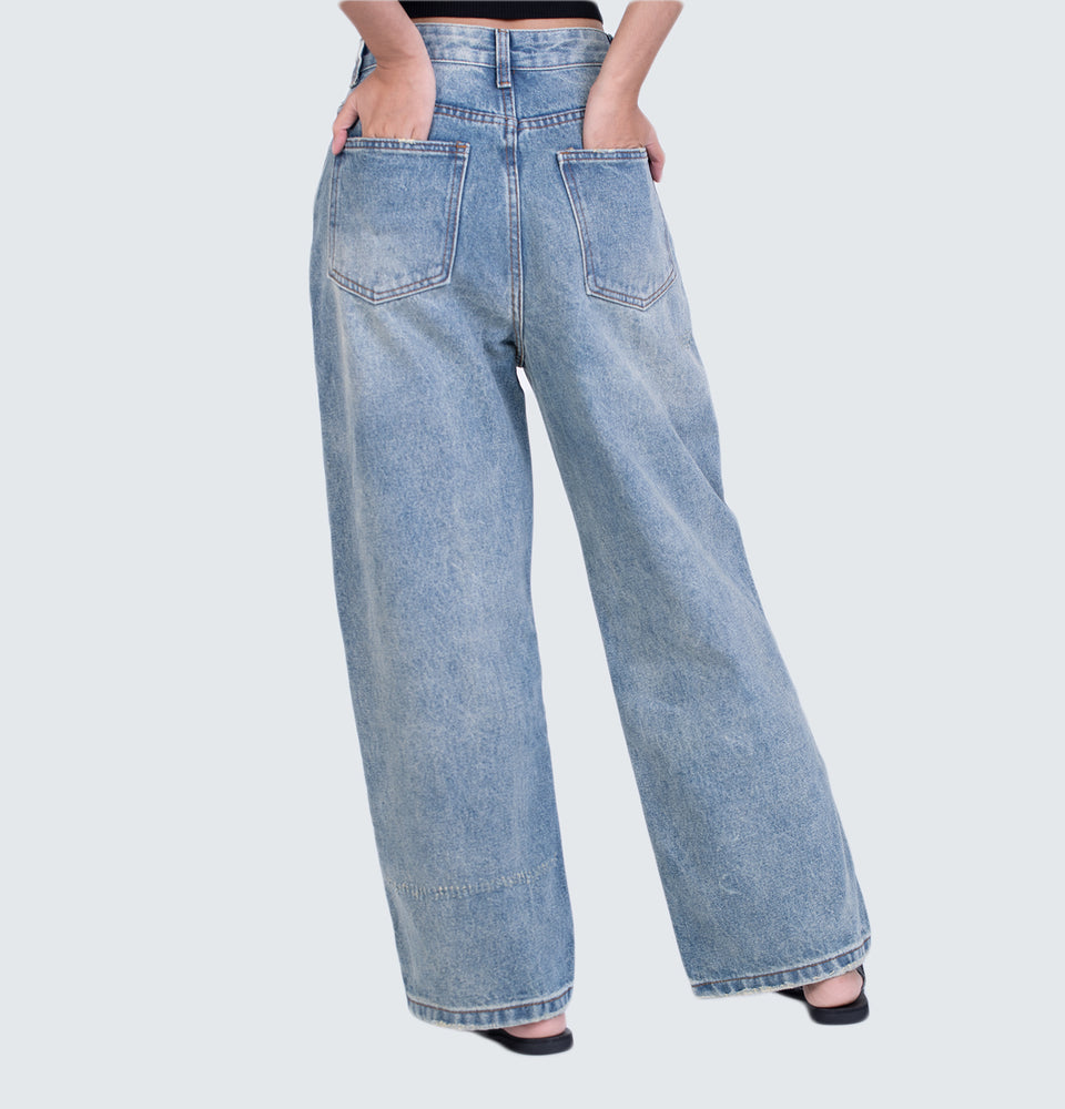 Dae Wide Leg Jeans