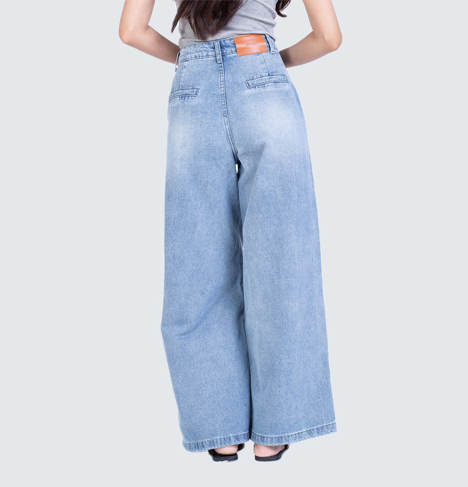 Thea Extra Wide Leg Jeans