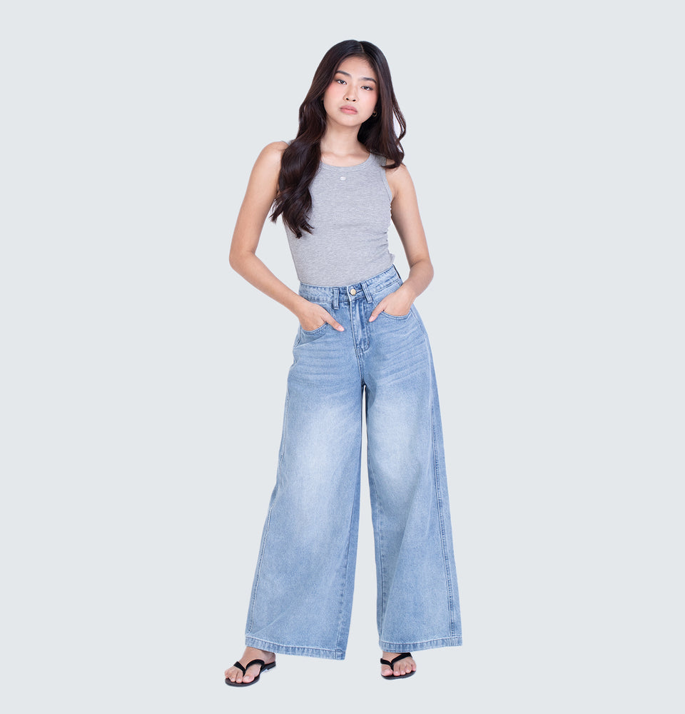 Thea Extra Wide Leg Jeans