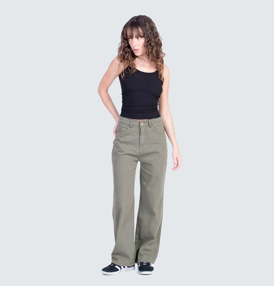 Shiloh Straight Leg Jeans in Army Green