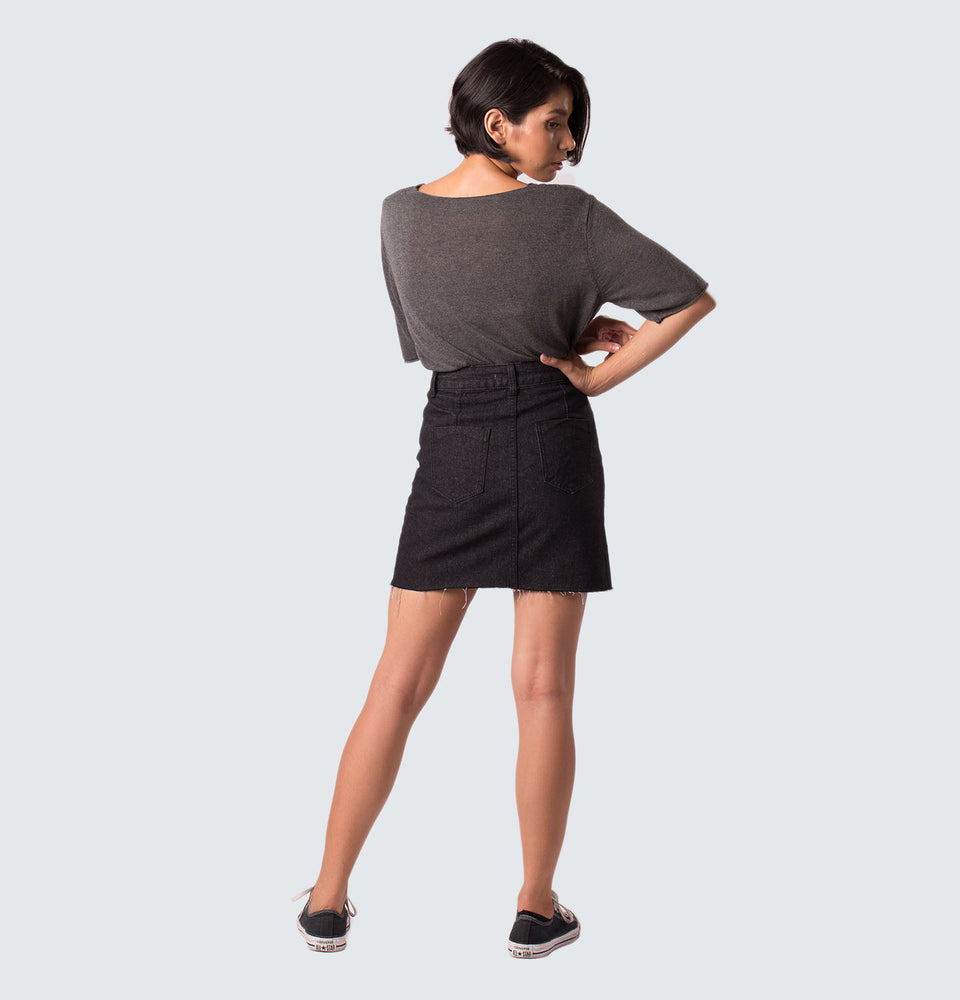 Cae Raw Hem Denim Skirt - Mantou Clothing