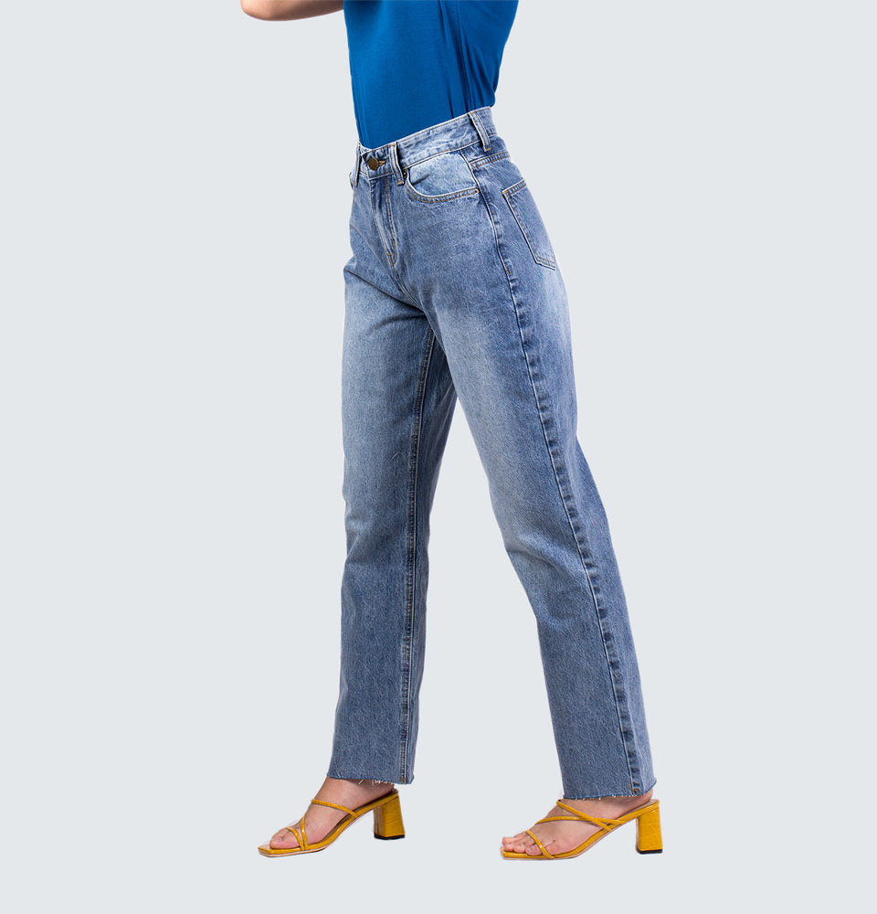 Euri Frayed Hem High Rise Straight Jeans